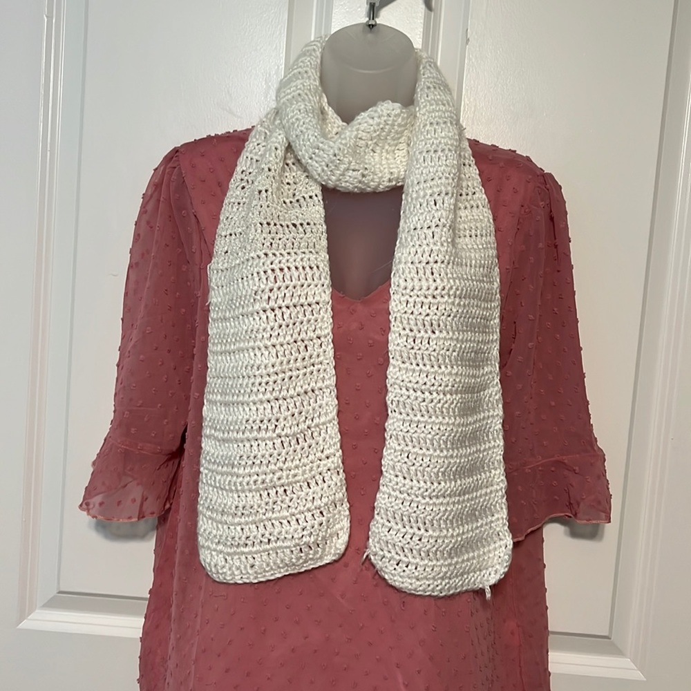 2 for $25 🧡🆕 Hand-crocheted white scarf with scalloped edge